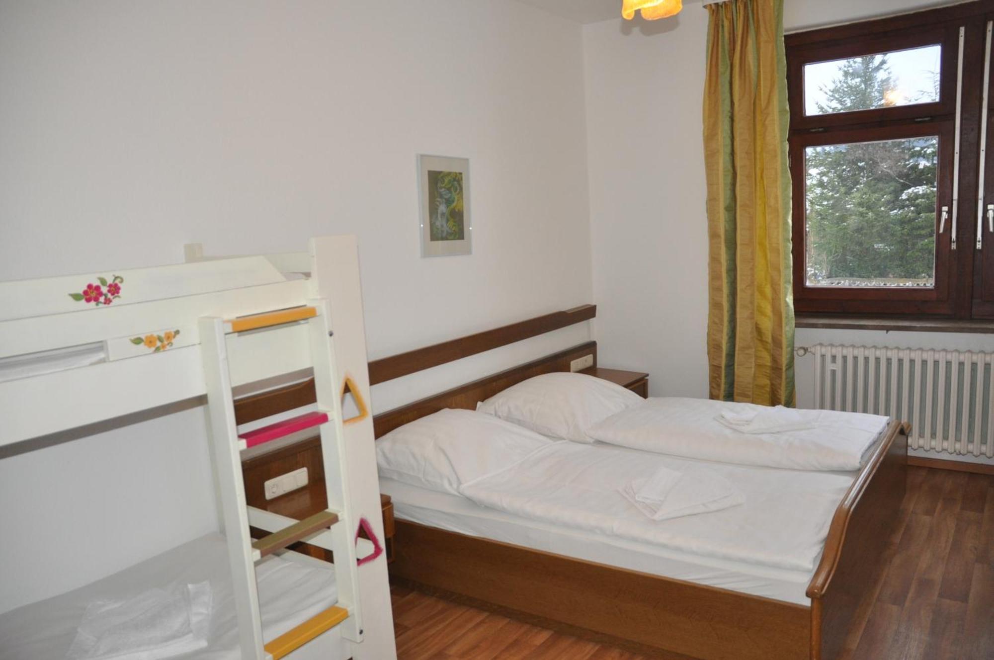 Hotel & Hostel Drei Baeren Альтенау Номер фото